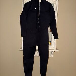 Men’s women’s Hevto Black One Piece Suit